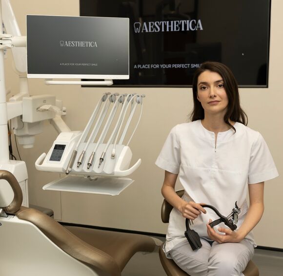 What’s Better: A Dental Implant or a Bridge